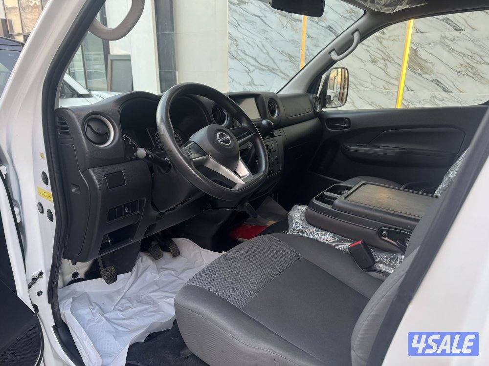 للبيع باص مقفل موديل 2024 بحالة الوكاله6