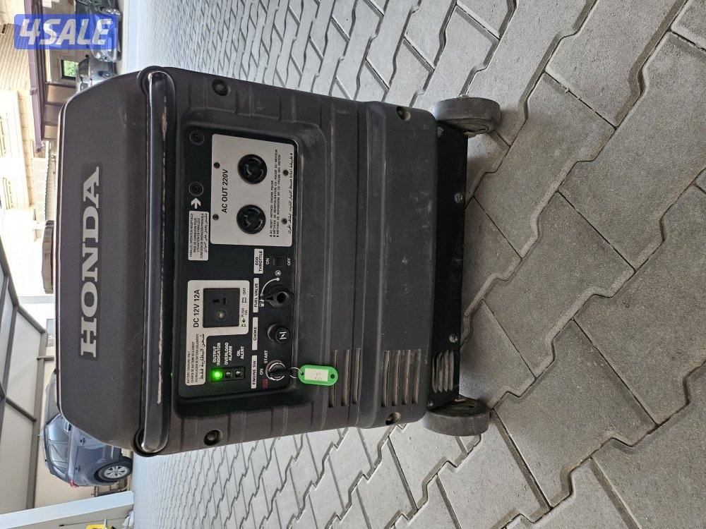 للبيع ماكينة كهرباء هوندا بحالة فوق الممتازة بحالة الوكالة3