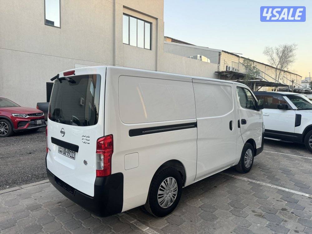 للبيع باص نيسان مقفل موديل 2024 بحالة الوكاله5
