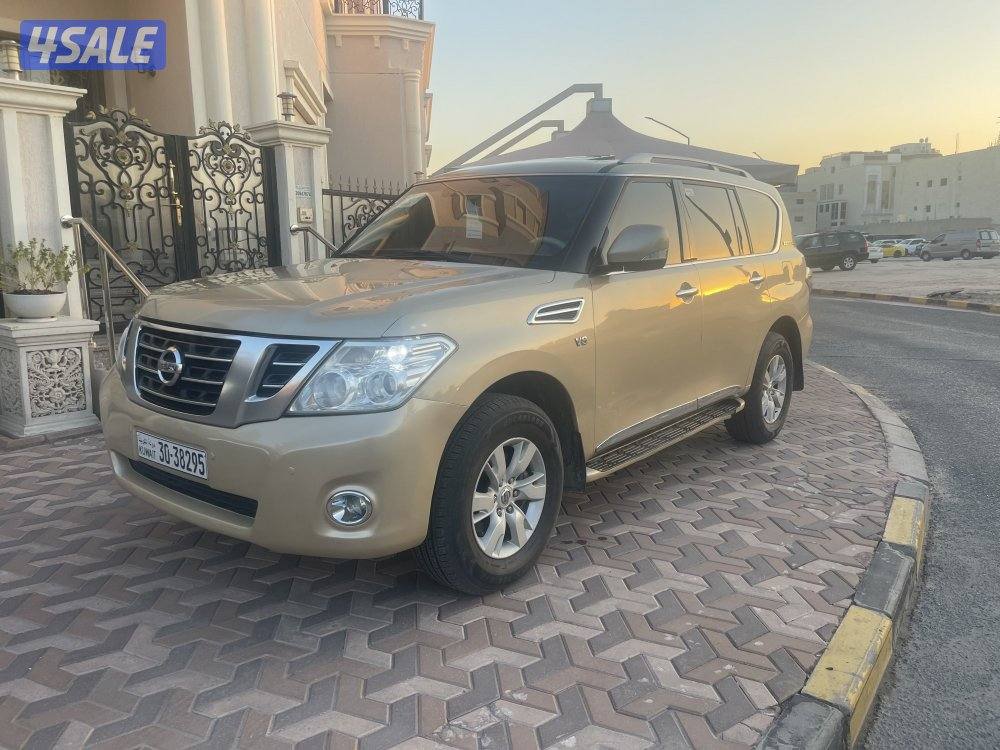 باترول ٢٠١٣ بحالة ممتاااازة صبغ الوكالة شرط الفحص0