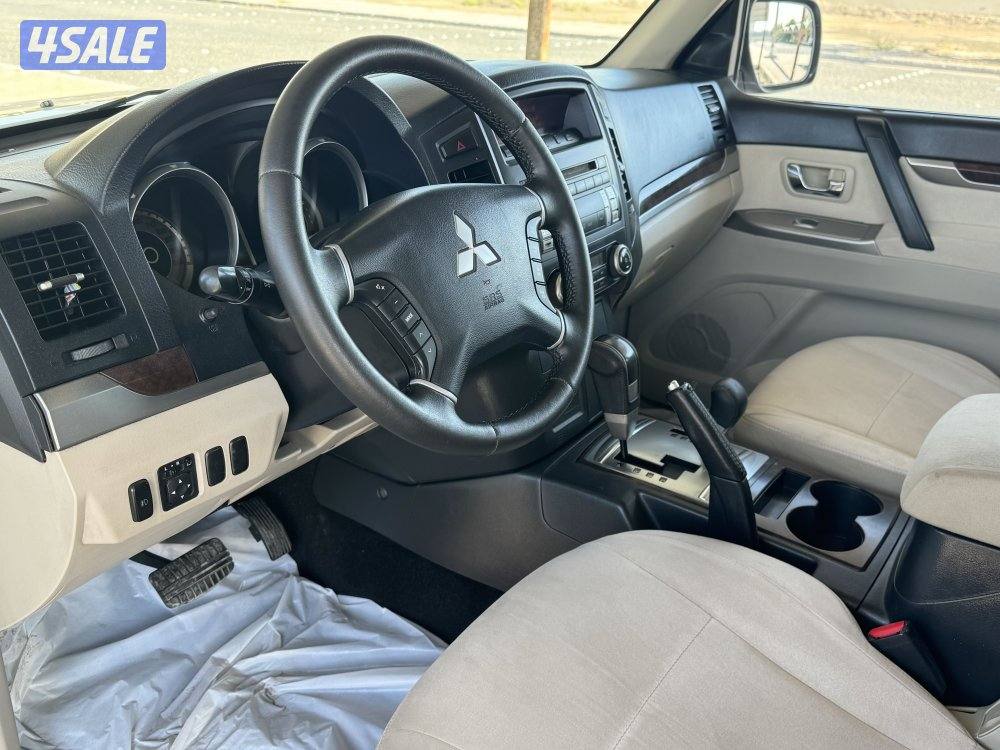 للبيع باجيرو7