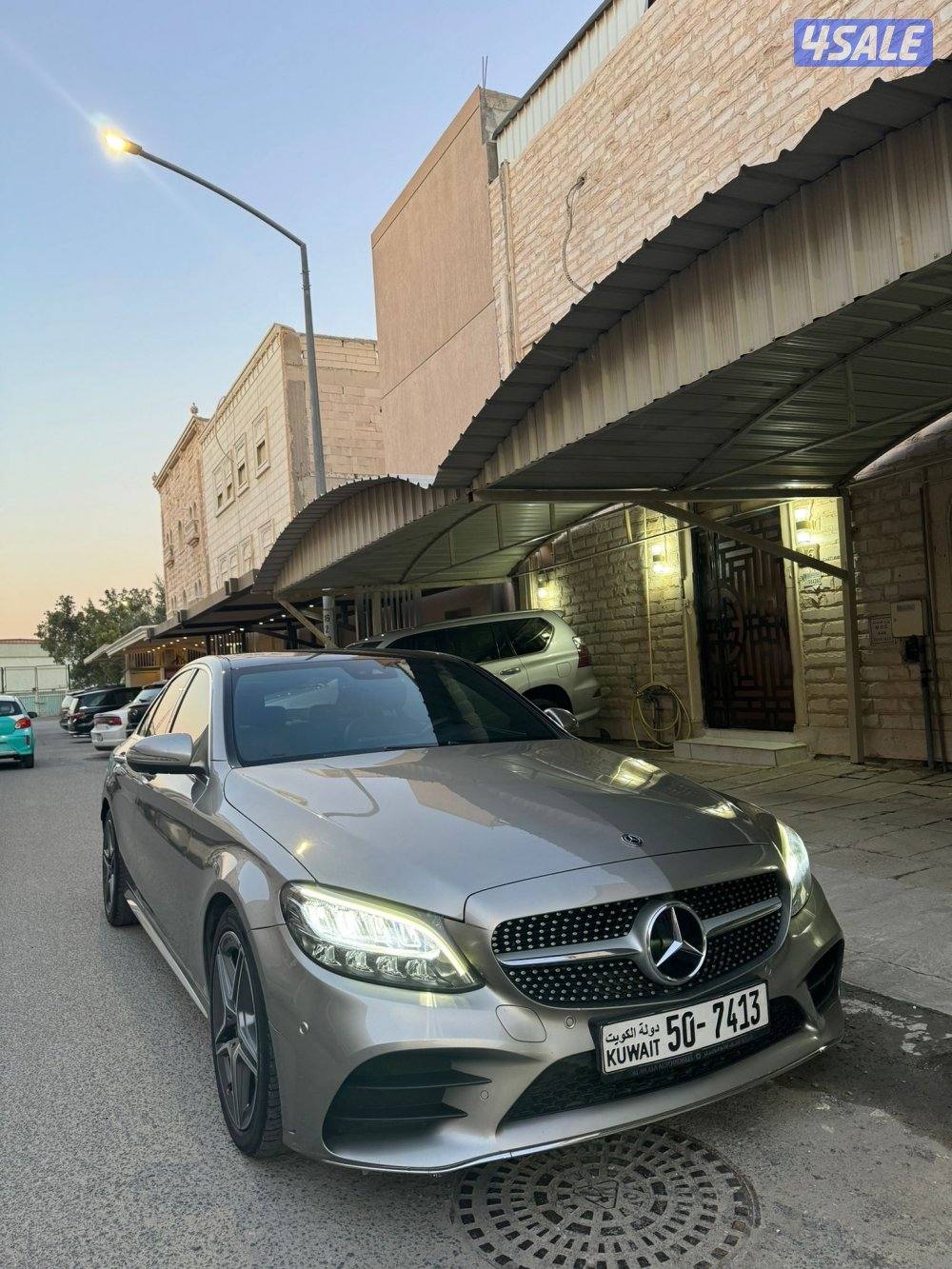 للبيع مرسيدس c200 كامل المواصفات0