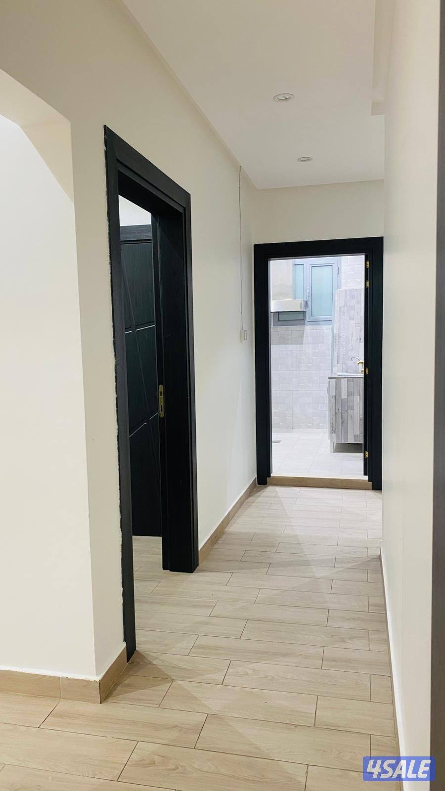 للإيجار شقة أرضية في غرب عبدالله مبارك0