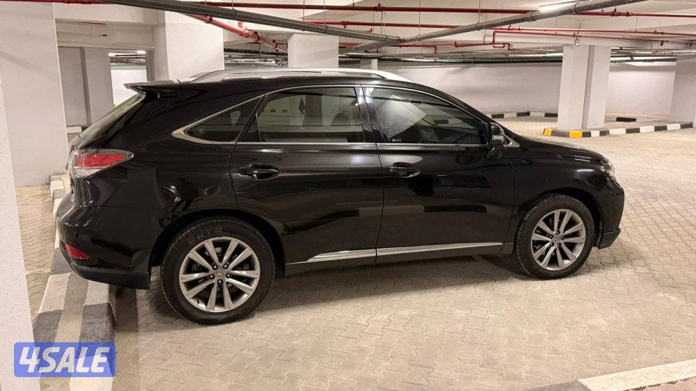 لكزس RX شرط الفحص3