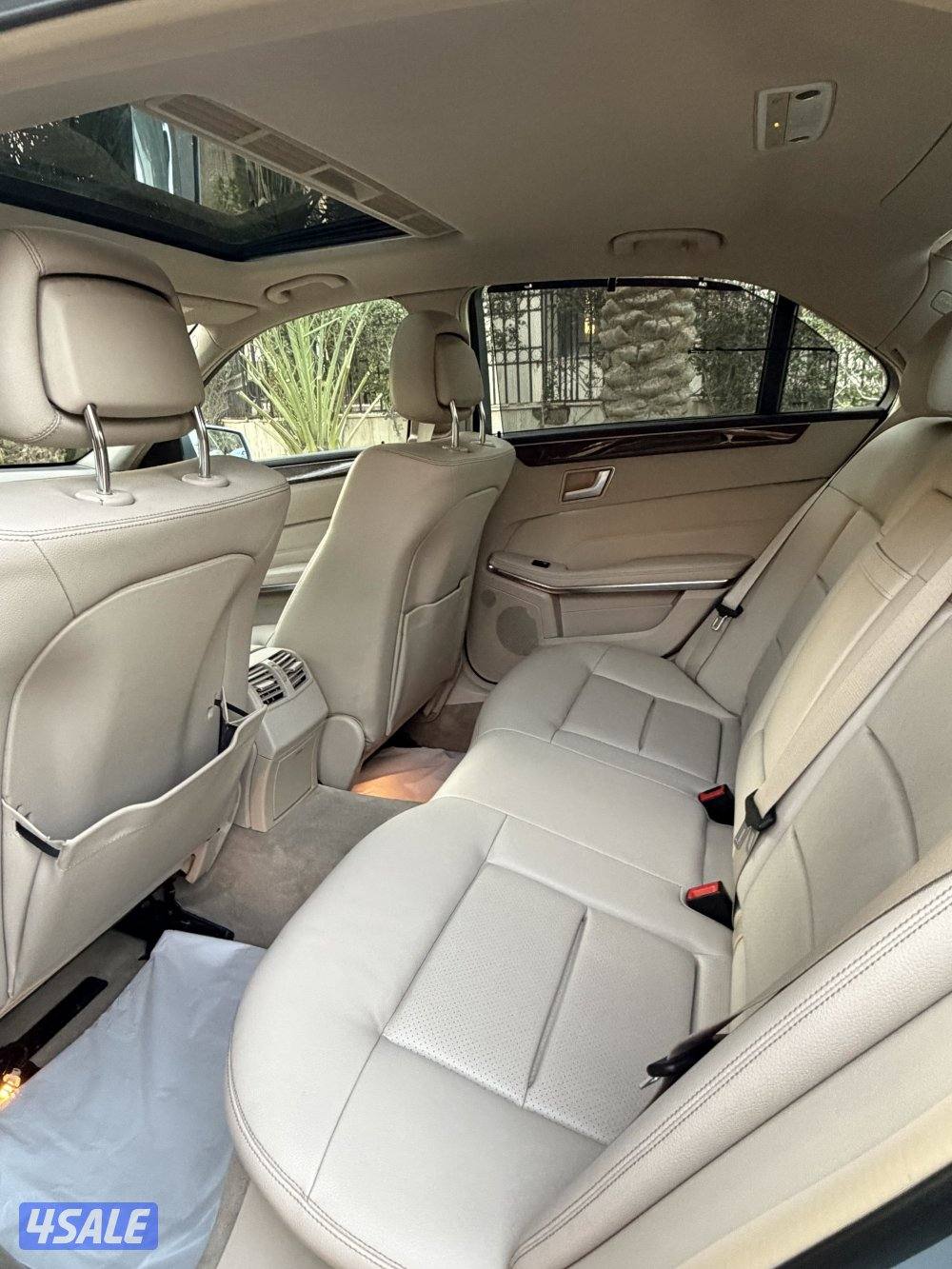 للبيع مرسيدس E200وراد الوكاله7