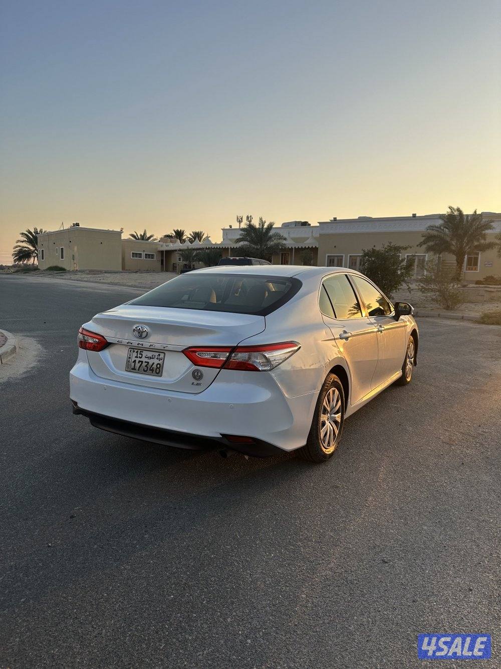 للبيع كامري موديل  20186