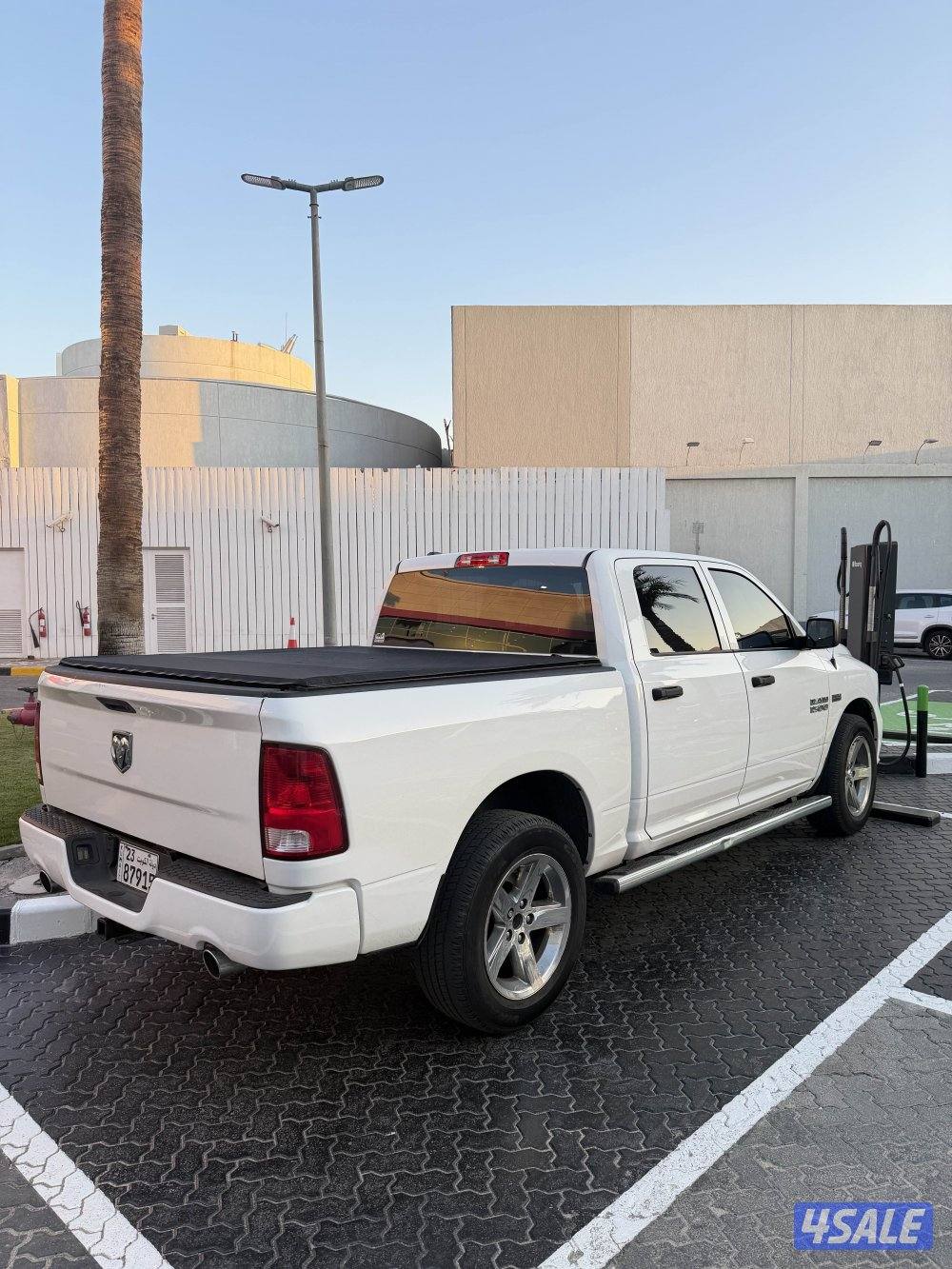 2017 Dodge Ram 1500 HEMI1