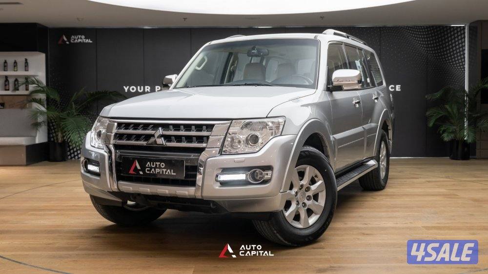 Mitsubishi Pajero GLS 3.5 L 4X4 Sunroof0