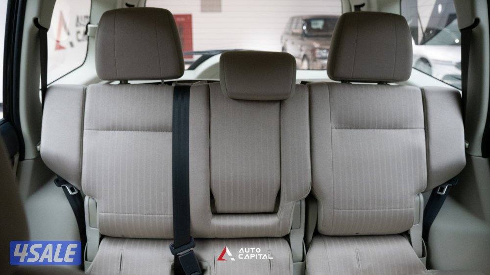 Mitsubishi Pajero GLS 3.5 L 4X4 Sunroof9