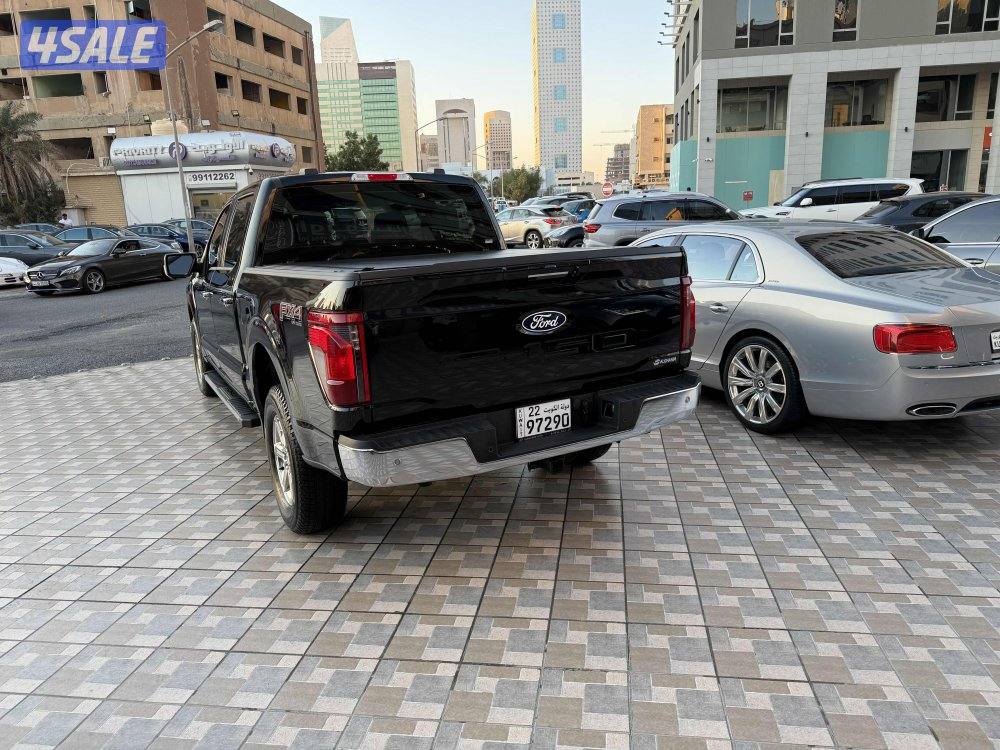 فورد F150 _ FX4 موديل 2024 عداد 14 الف وكالة تحت الكفالة سيرفيس مجاني3