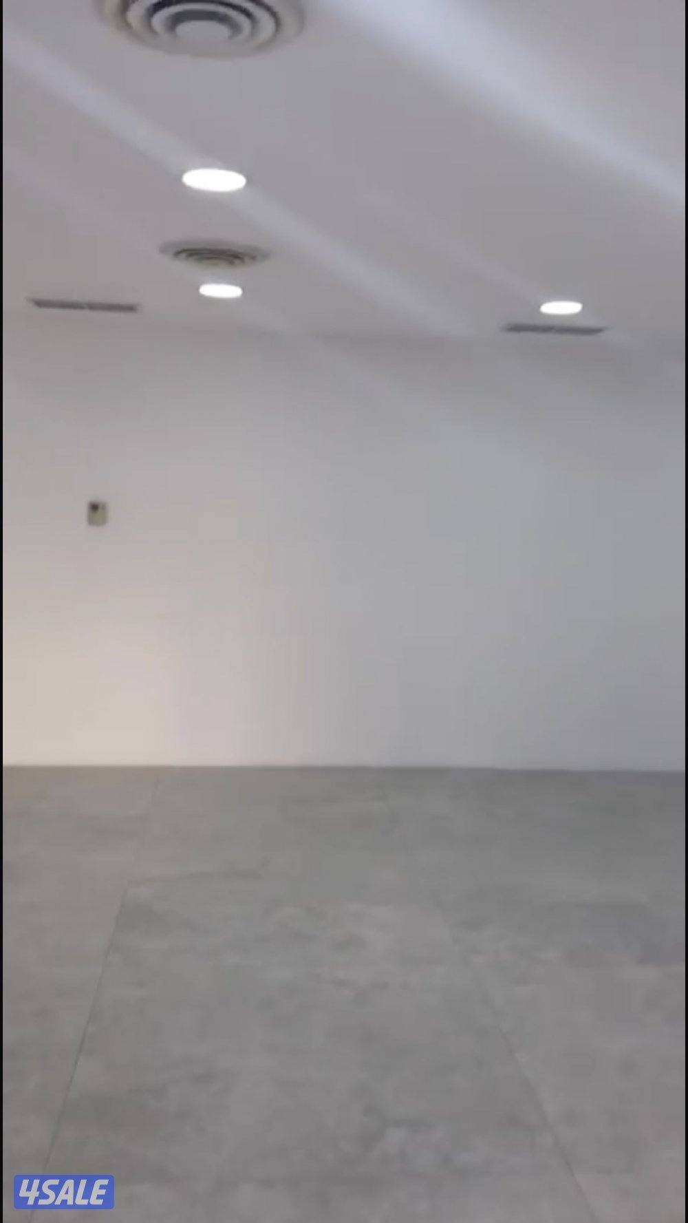 للايجار محلات مساحات مختلفة موقع مميز بالعاصمة تصلح لكافة الانشطة1