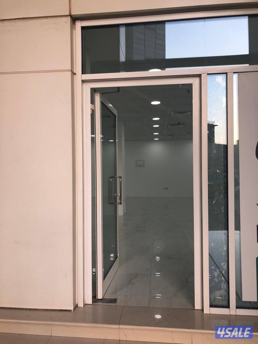 للايجار محلات مساحات مختلفة موقع مميز بالعاصمة تصلح لكافة الانشطة2