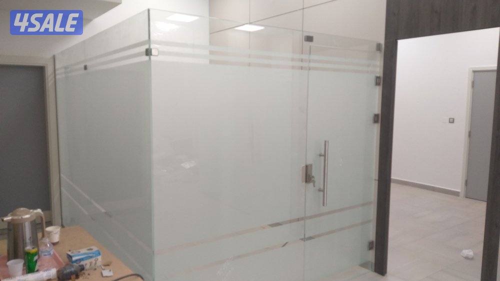 فني تركيب زجاج11