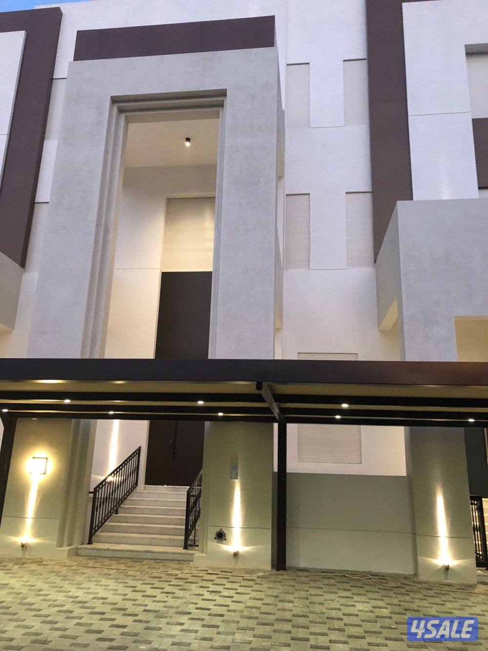 للايجار دور كامل بموقع مميز بالروضة5