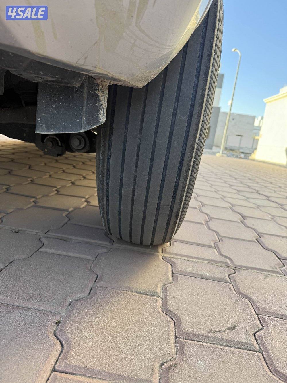 للبيع بوالين ٤ شبه جديده حجم ١٧1