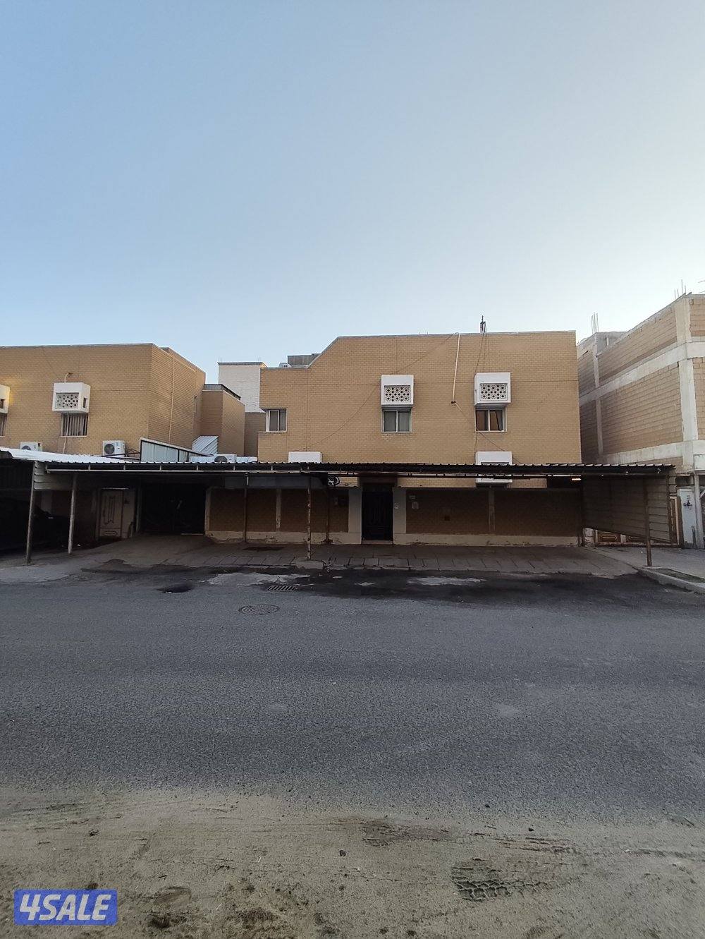 للبيع بيت حكومة في العدان0
