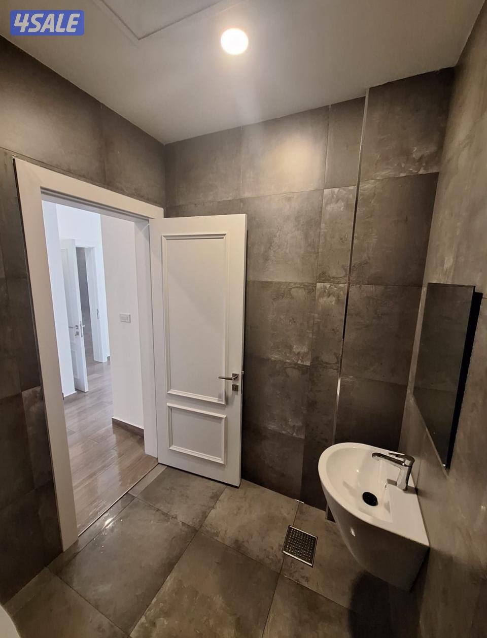 للايجار بيت دورين وربع بالمطلاع ان ٦13