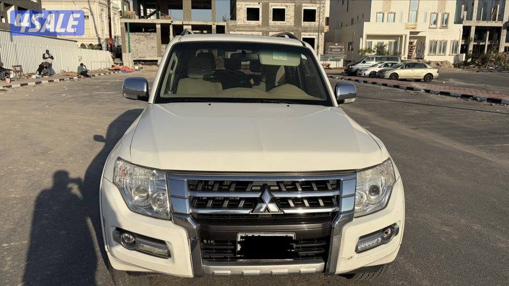 للبيع باجيرو موديل 20181