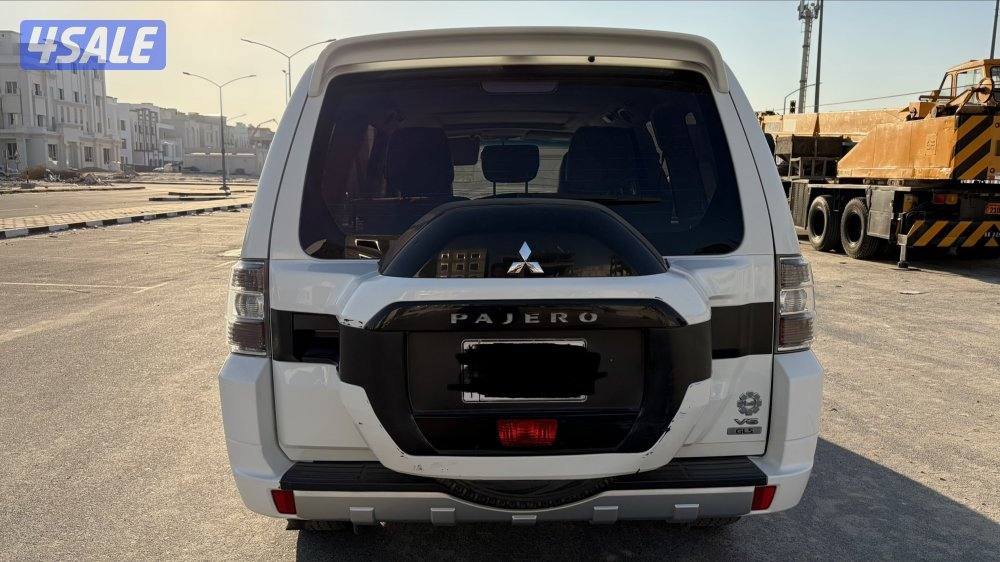 للبيع باجيرو موديل 20182