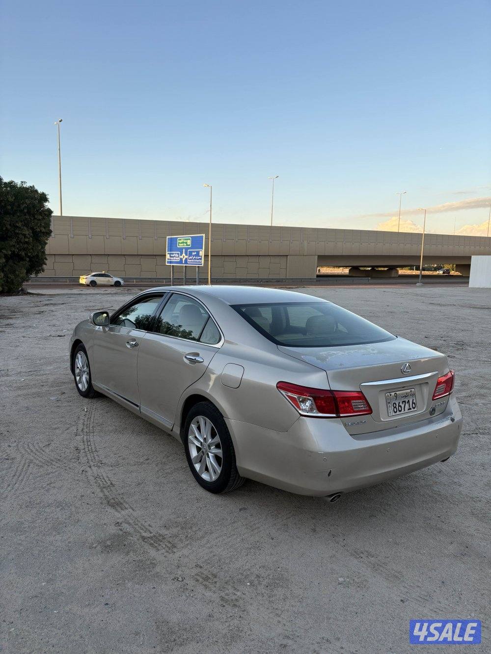 للبيع لكزس1