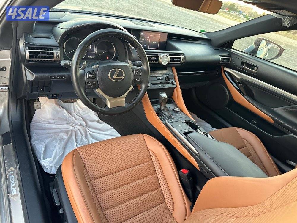 لكزس RC 300 موديل ٢٠١٩ بحالة الوكالة10