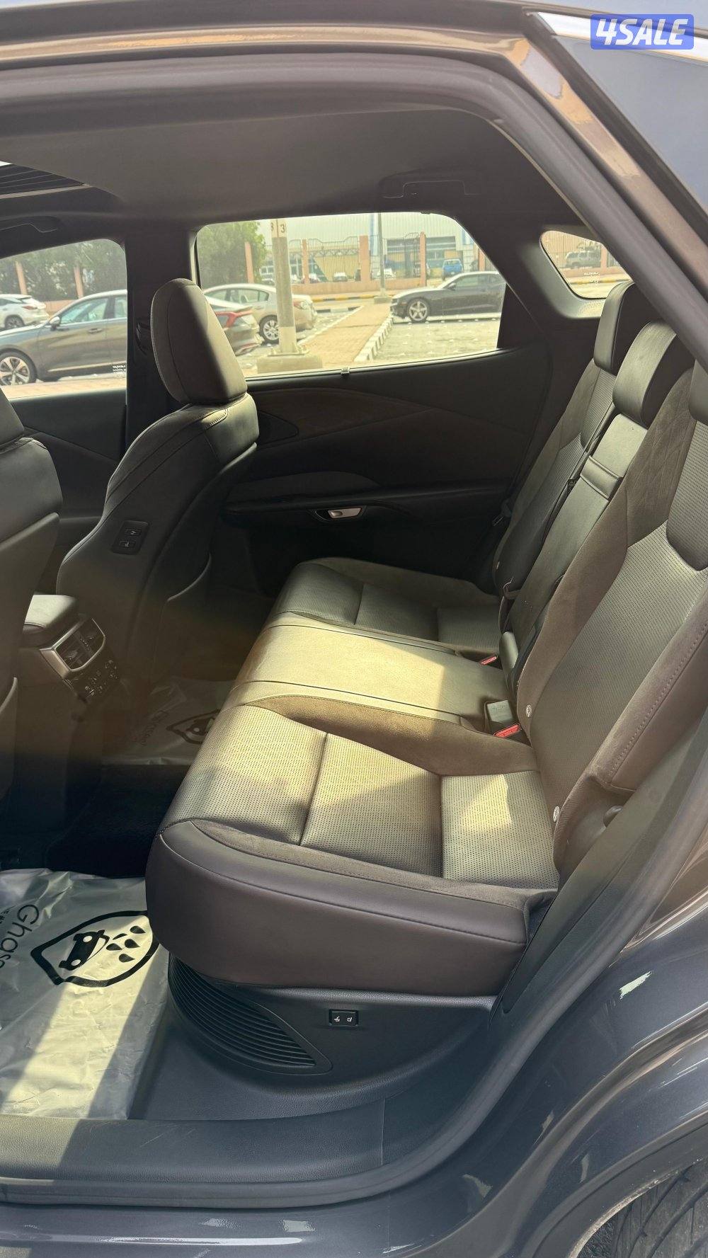 لكسز 30الف فقط8