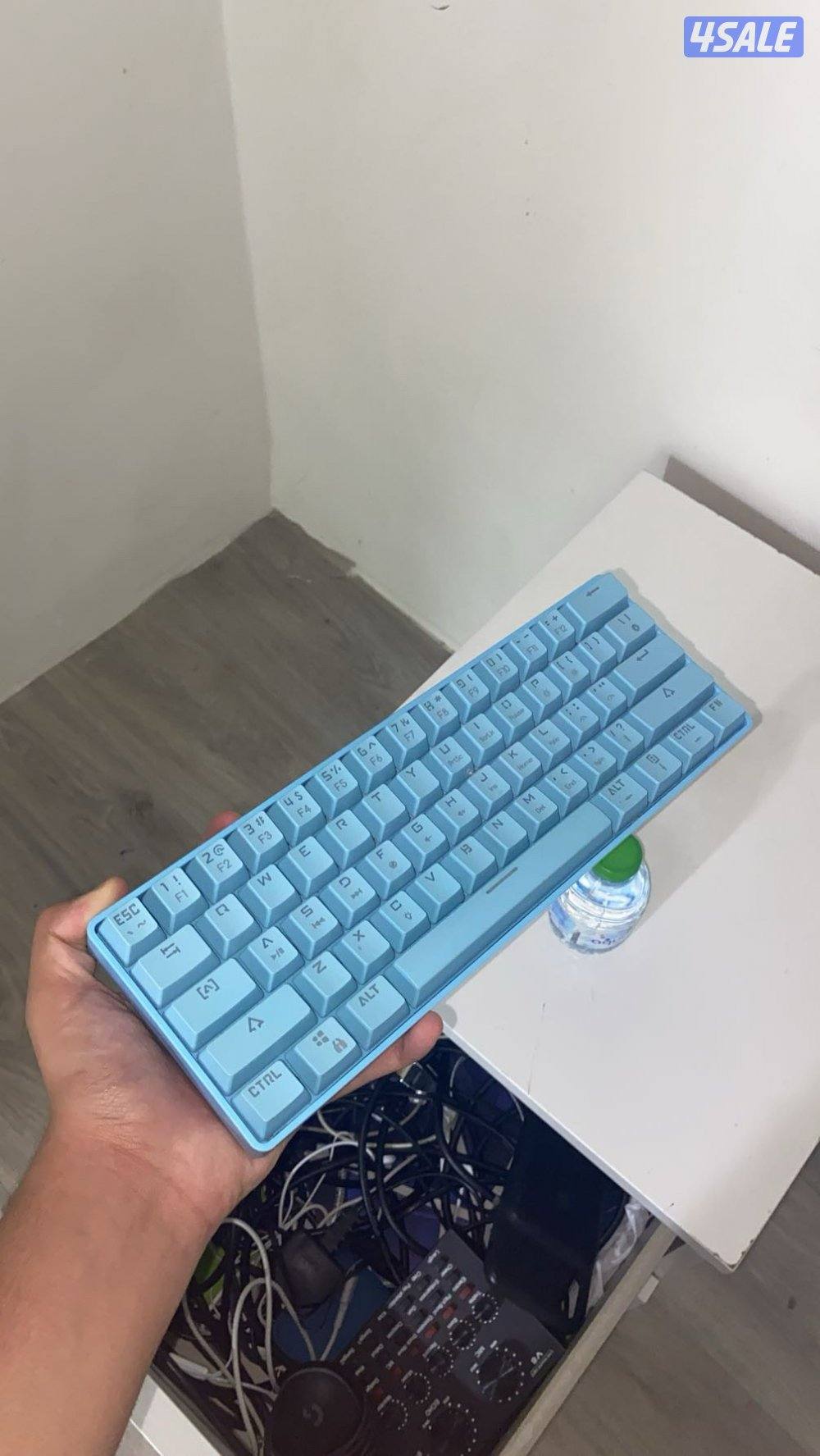 للبيع ماوس لوجتك وكيبورد وسماعة ريزر0