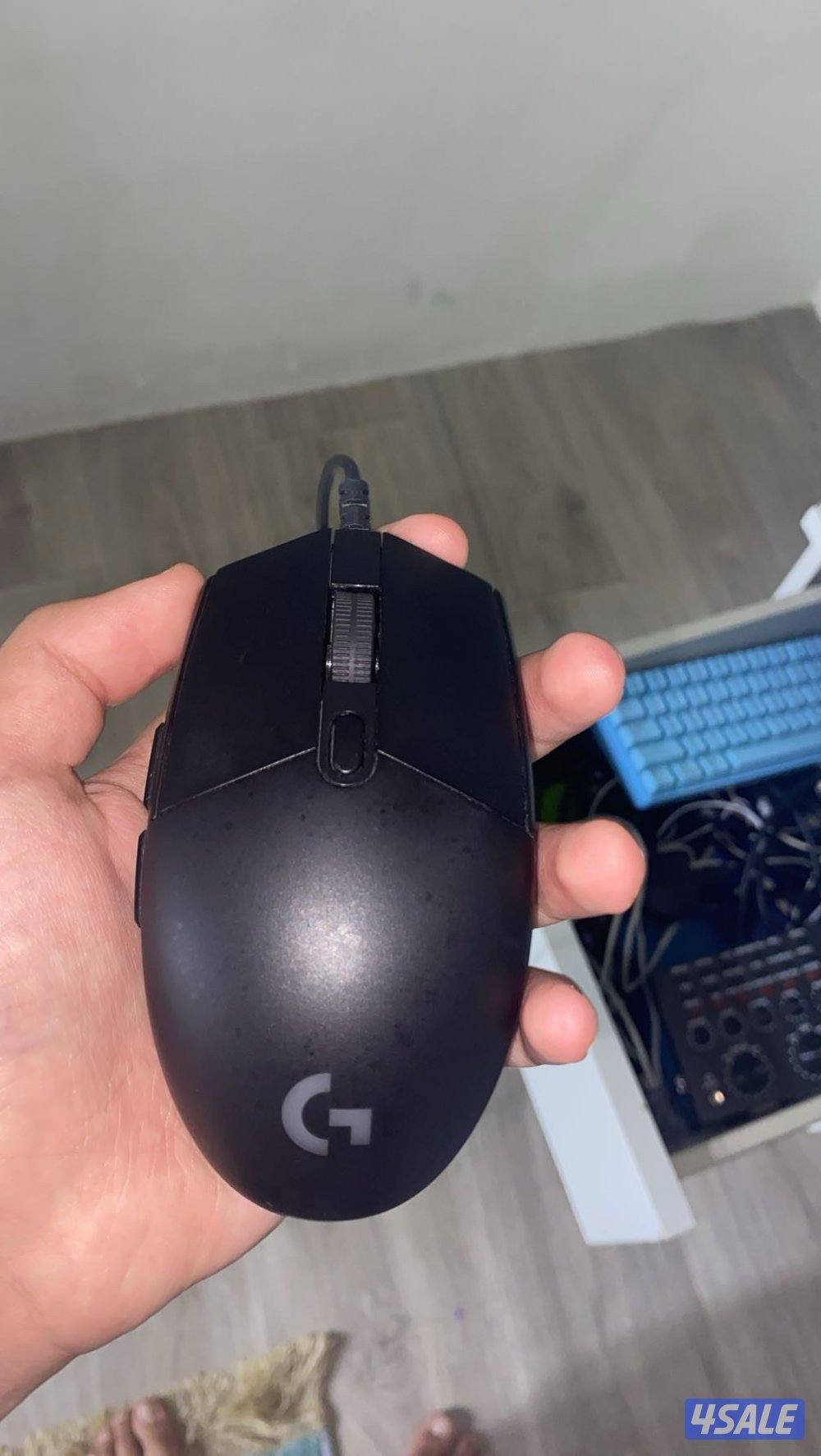 للبيع ماوس لوجتك وكيبورد وسماعة ريزر2