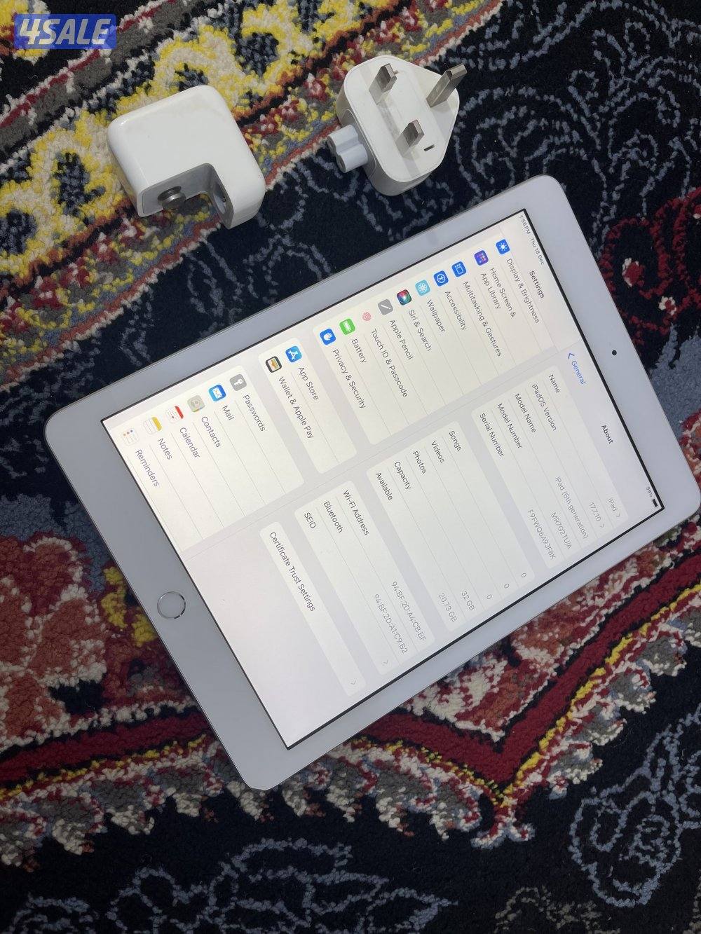 ايباد ابل 6 السادس 32 قيقا شغال تمام مو مصلح مع بوك والشاحن4