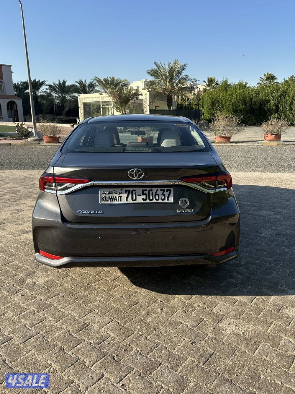 كورلا موديل2023 مكينه1.6 // شاشه_ ٣ مفاتيح وكاله شرط الفحص3