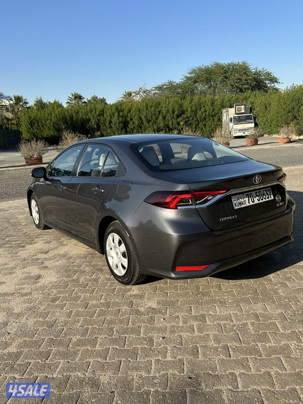 كورلا موديل2023 مكينه1.6 // شاشه_ ٣ مفاتيح وكاله شرط الفحص5