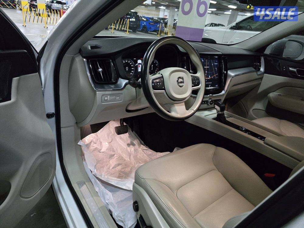 فولفو XC60 2020 الدرجه الاولى9