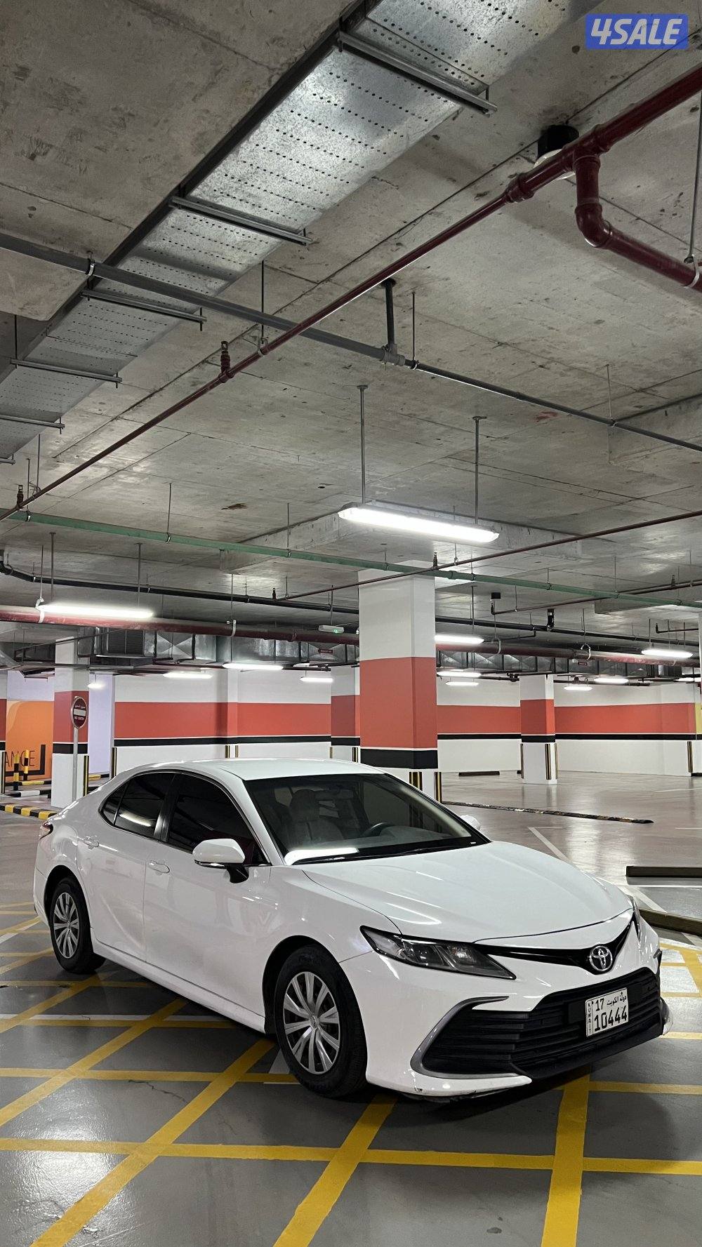 للبيع كامري 2020 شاصي جـيـد فحص مرفق1