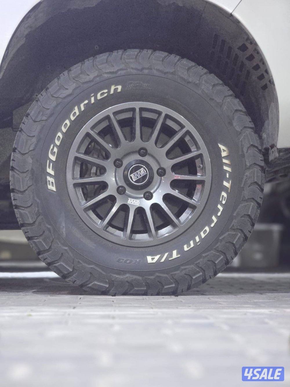 أغراض تجهيز لاندكروزر0