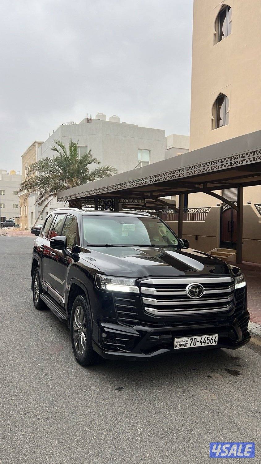 لاند كروزر1