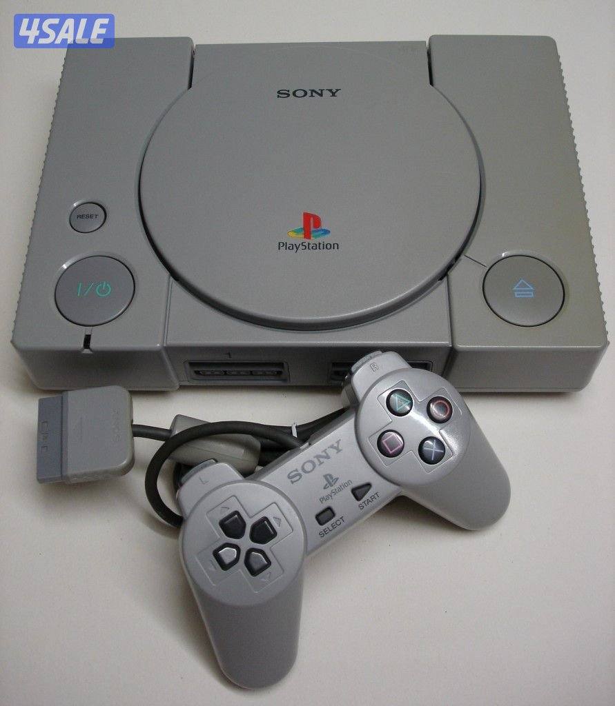 PlayStation 1 with controller للبيع بليستيشن ١ مع يده works perfectly1