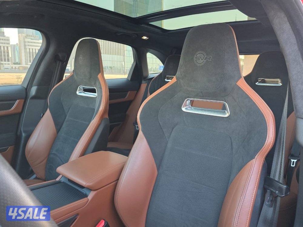 جاكوار F PACE _SVR موديل 20232