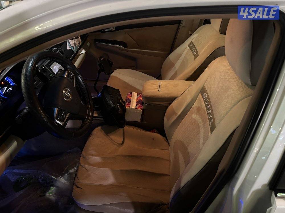 كامري ٢٠١٧ كامل المواصفات ماعدا الفتحة1