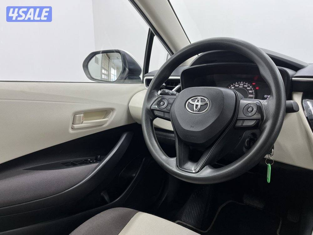 TOYOTA COROLLA 1.6L XLI STD OPTION14