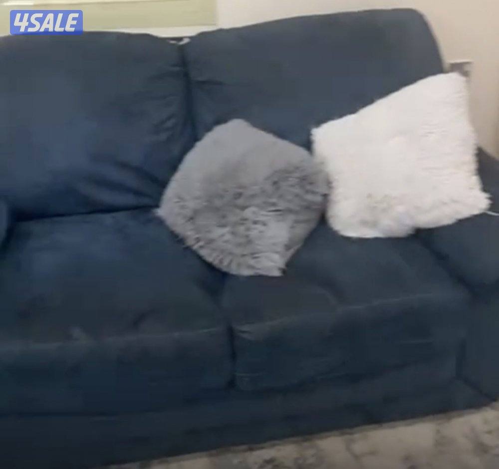 للبيع اثاث كامل كبت6 ابواب غنفة وطاولة دراسة+كوميدينة و سرير و تواليت4