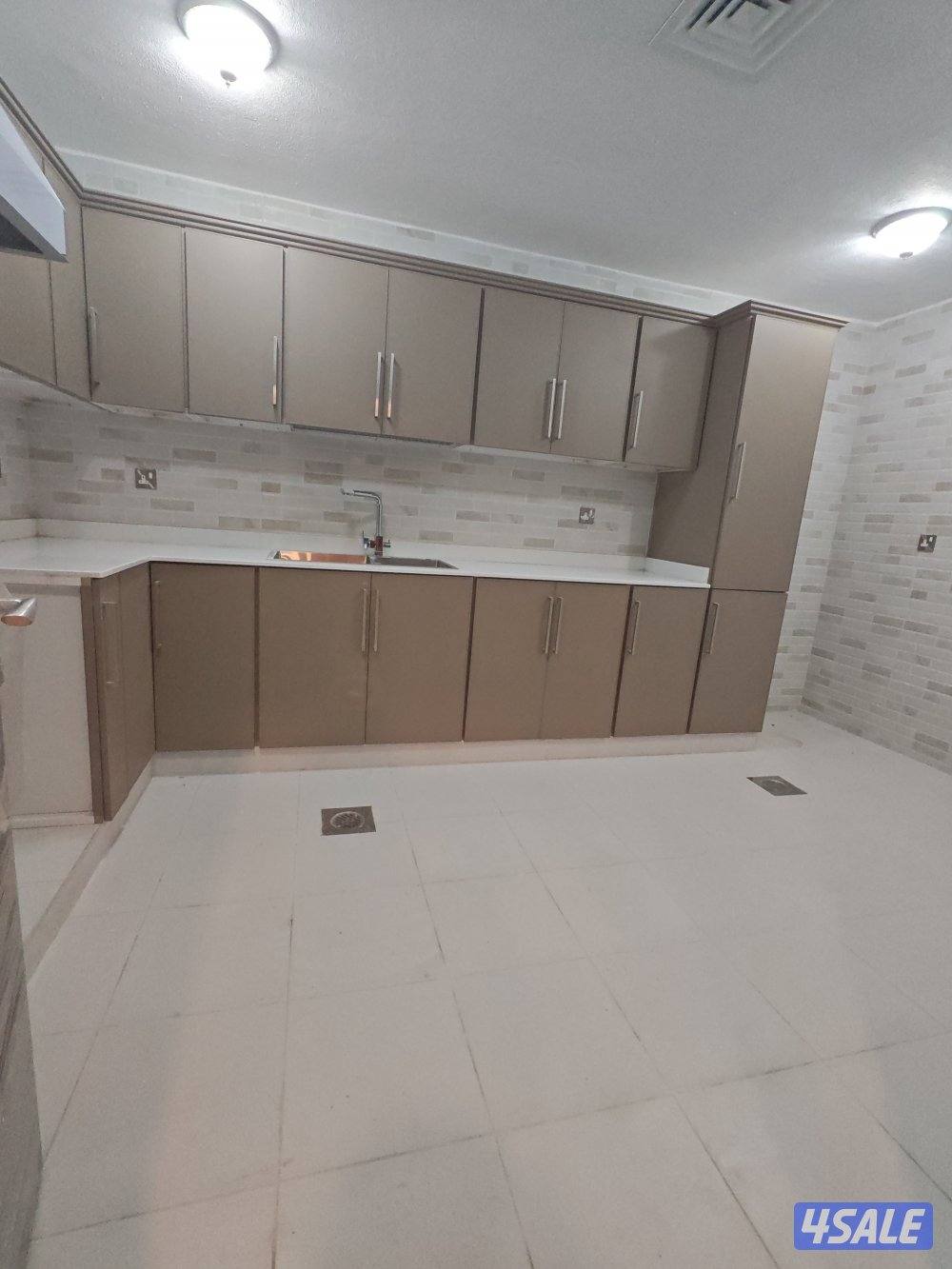 شقق بناية جديدة للايجار في الدسمة1