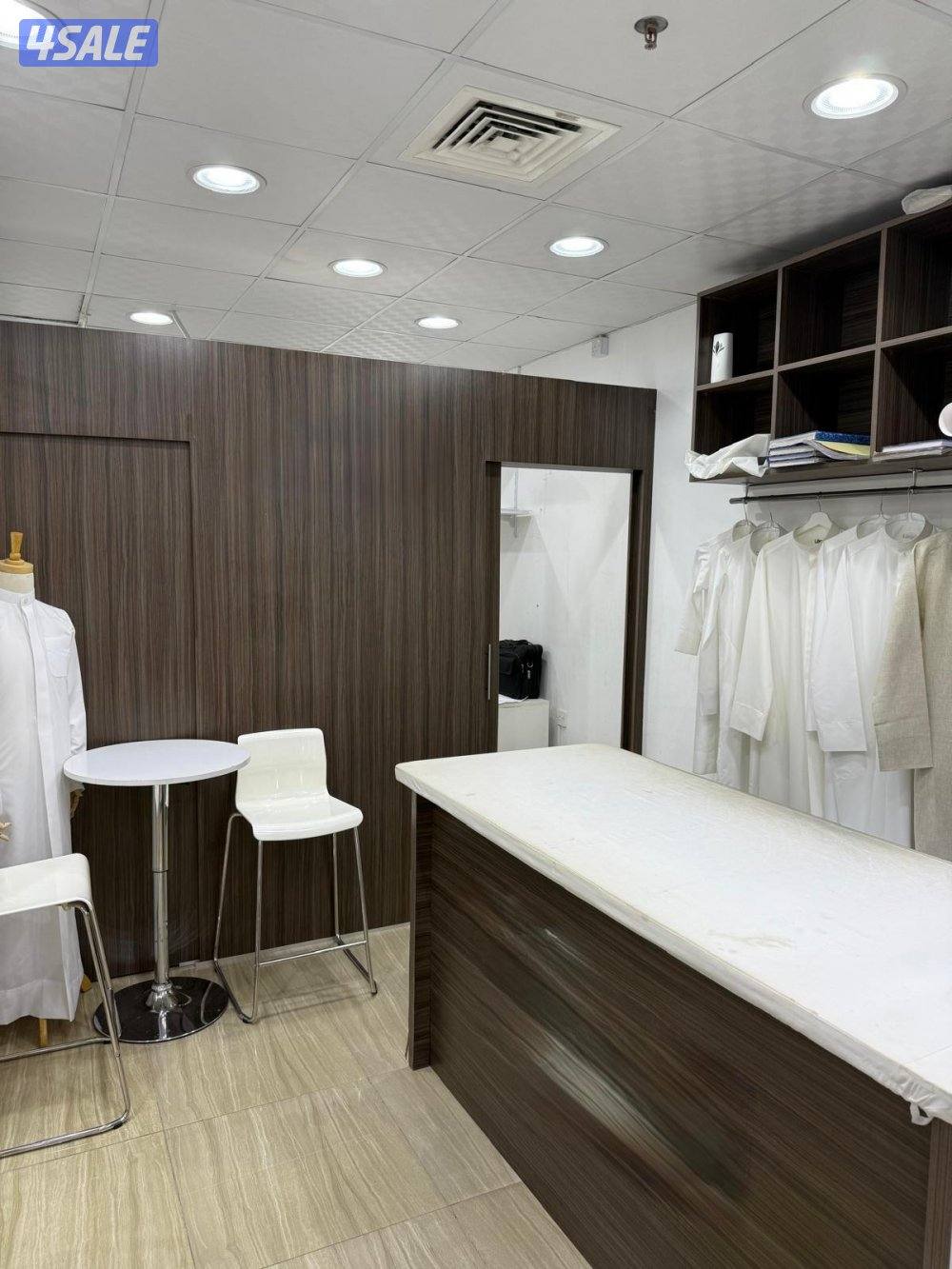 للبيع خياط رجالي بالبلوكات مجمع مريم بالسرداب1