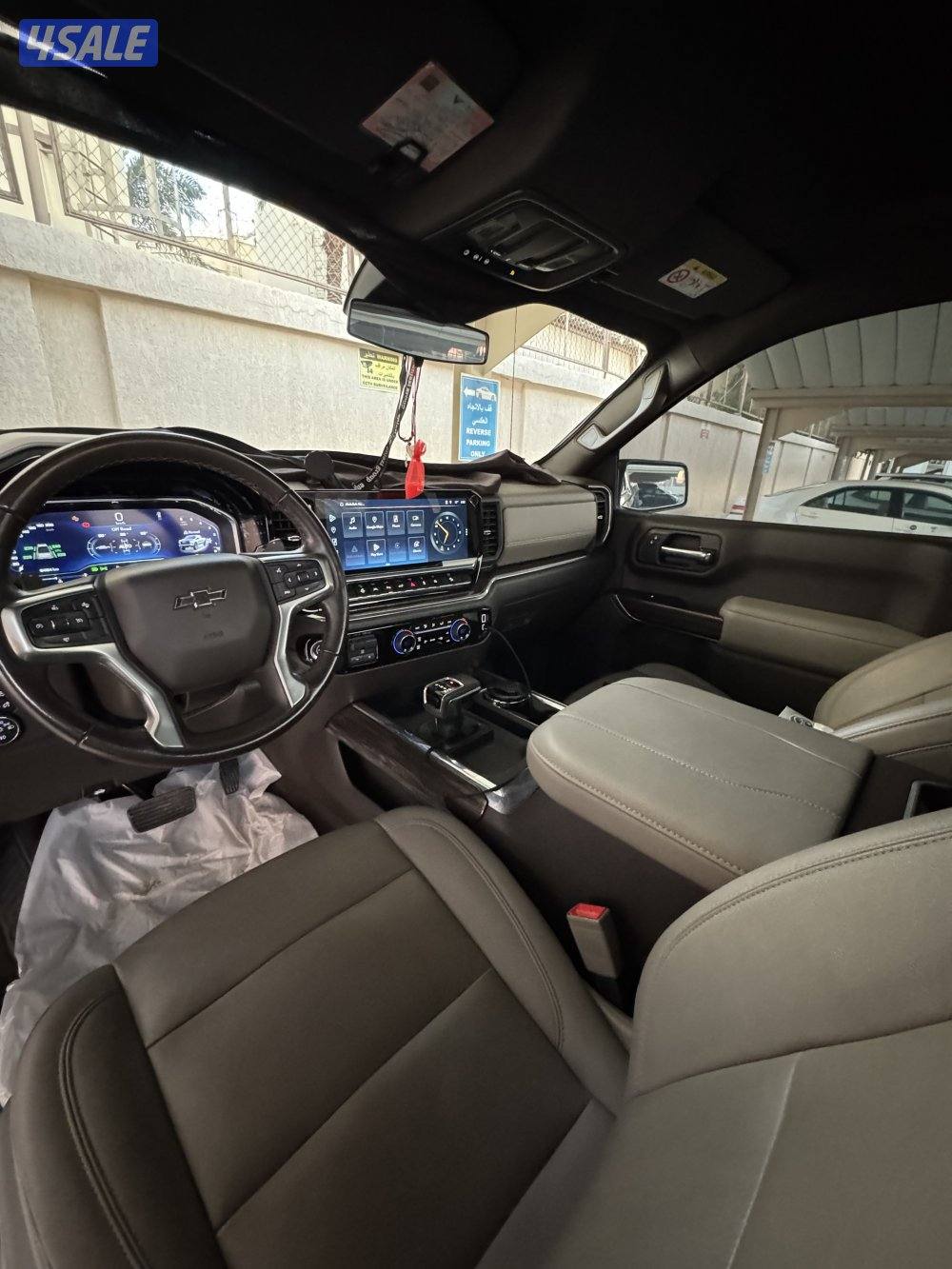 للبيع Z71 سلفرادو ٢٠٢٣3