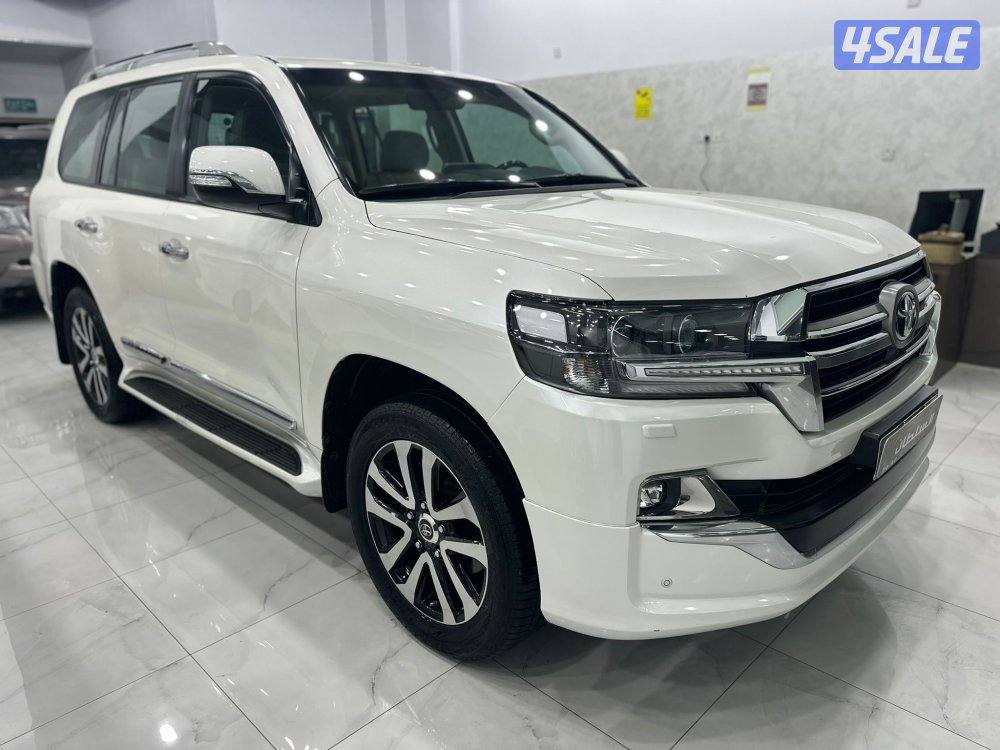 لاندكروزر GXR ٨ سلندرتورينق  موديل ٢٠١٩ وارد الساير ماشي ١٦٤ ألف كم0