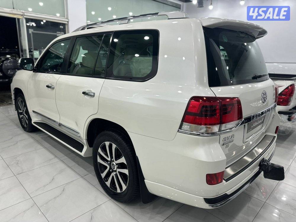 لاندكروزر GXR ٨ سلندرتورينق  موديل ٢٠١٩ وارد الساير ماشي ١٦٤ ألف كم3