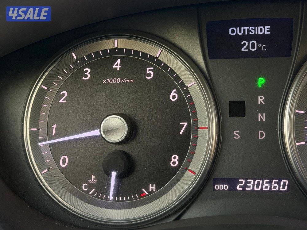 للبيع لكزس ES350 موديل 2010 وارد الساير8