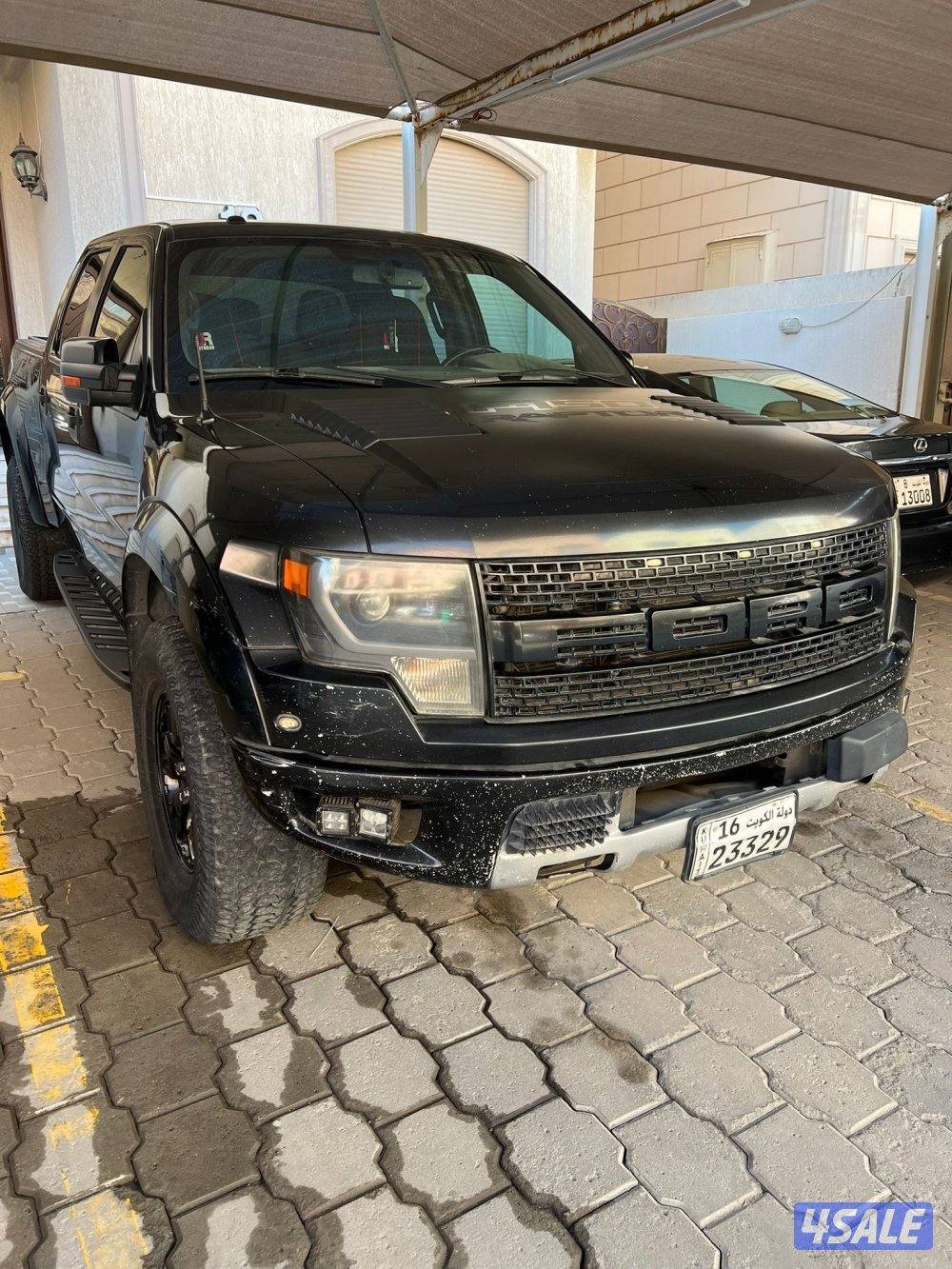 2011 Ford F-150 Raptor4