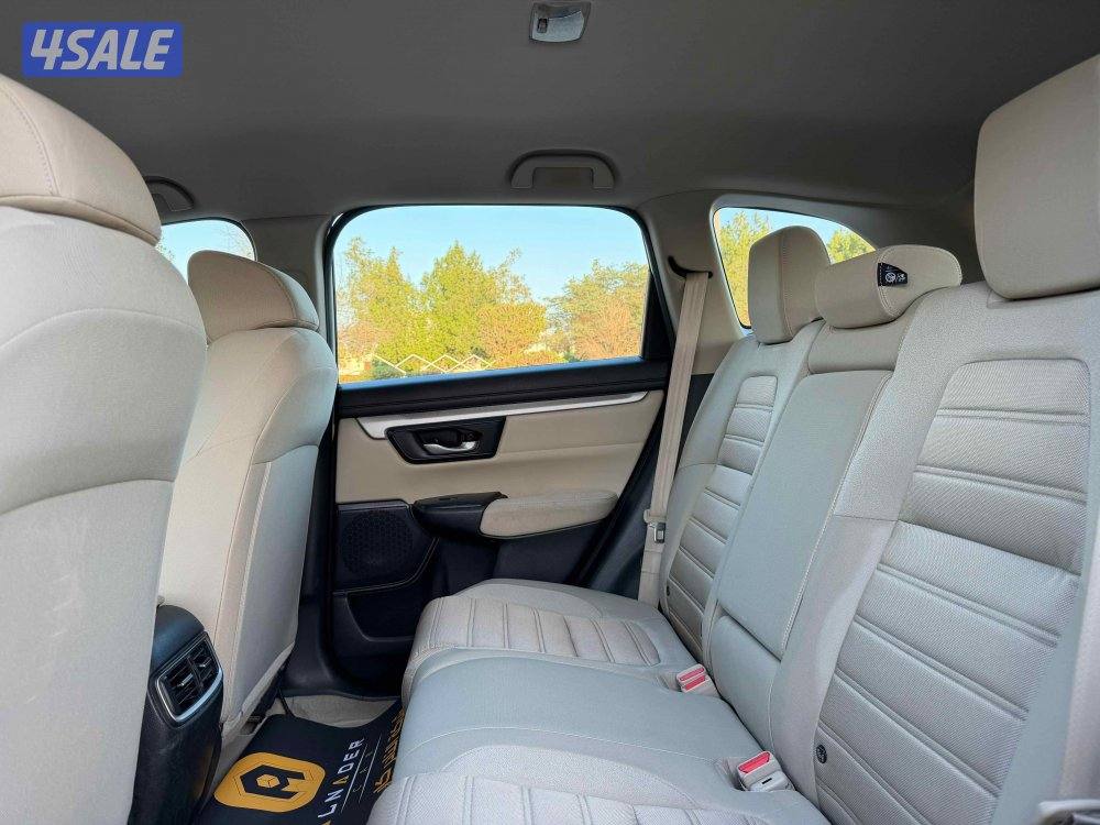 للبيع هوندا CR-V موديل 2020 وارد الغانم11