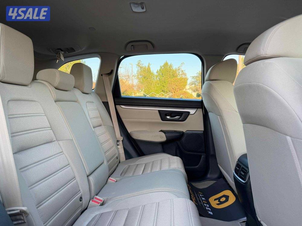 للبيع هوندا CR-V موديل 2020 وارد الغانم12