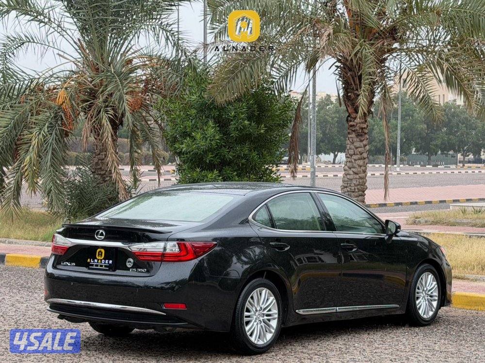 للبيع لكزس ES350 موديل 2018 وارد الساير3